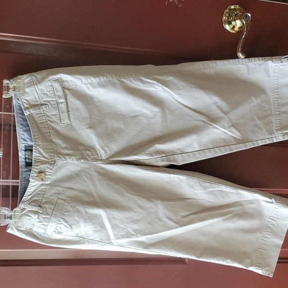 Eddie Bauer Blakely fit Khaki Capri size 8 - Picture 1 of 9